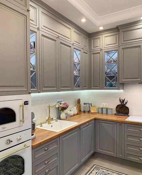 Красивая кухня. В нежных тонах. 01