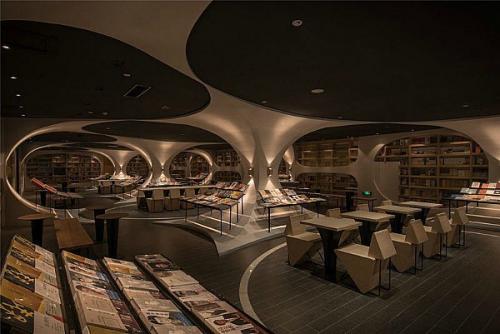 В Китае появилась футуристическая библиотека, которая может завлечь книголюбов. 03
