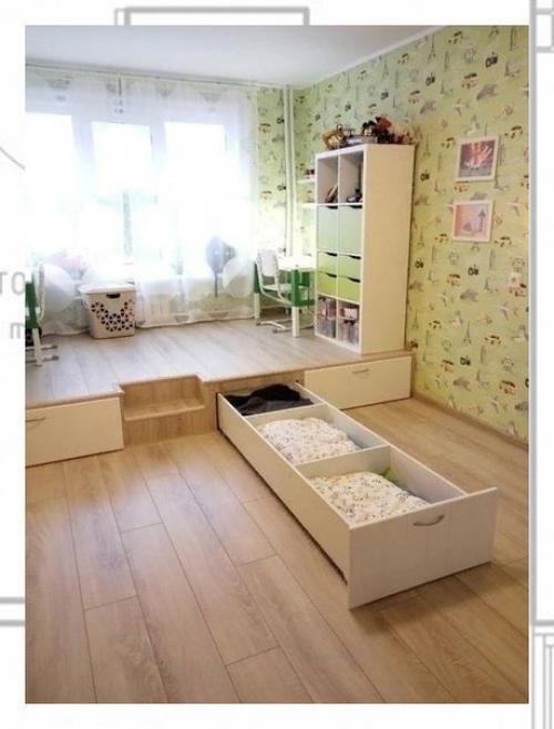 Дети растут и развиваются, и сложность оформления интерьера детской комнаты для двоих детей - в необходимости многое менять через несколько лет. 08