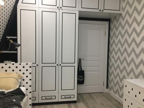 Вот такой ремонт в комнате ребенка в частном доме. 01