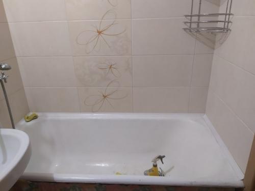 Сделал ремонт в ванной родителей, как вам? 05