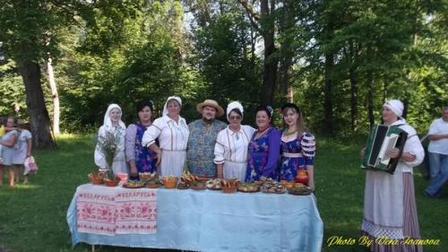 25 июня 2016 г. в Верхнедвинском районе витебской области республики Беларусь прошел первый фестиваль Освейские Росы. 02