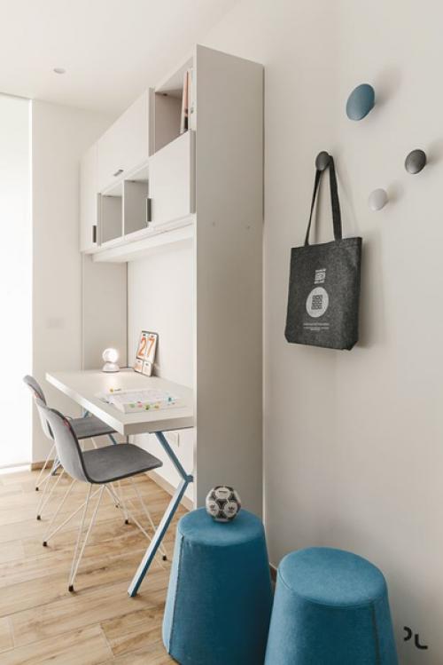 Maison des fr res Fleur: ирония и легкость с ретро - ароматом в квартире в центре итальянского города Бари // 03. 06