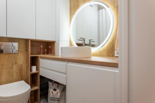 Стильная, современная, удобная - идеальная прихожая, как в нашем новом проекте. 03