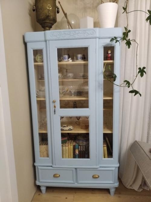 Я уже показывала квартиру моей сестры в городе, а сейчас ребята обживают квартиру в загородном доме. 07