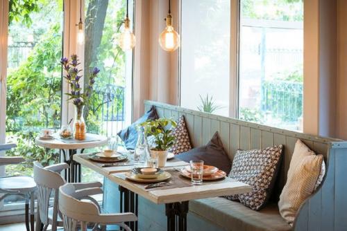 5 новых летних террас, куда можно пойти всей семьей. 01