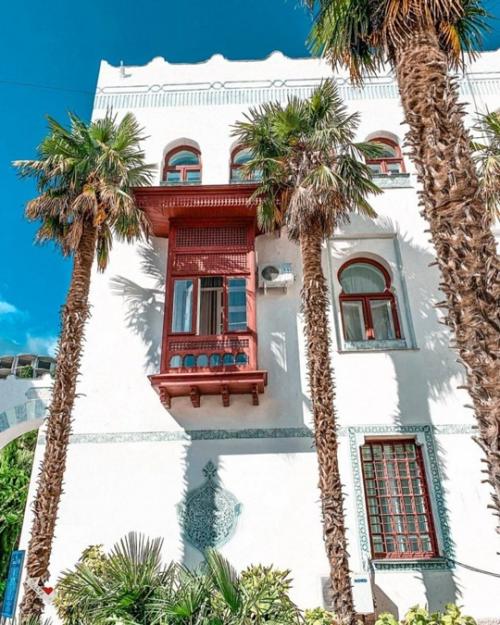 Дворец дюльбер: архитектурная жемчужина Ялты. 01 Дворец дюльбер: архитектурная жемчужина Ялты. 01