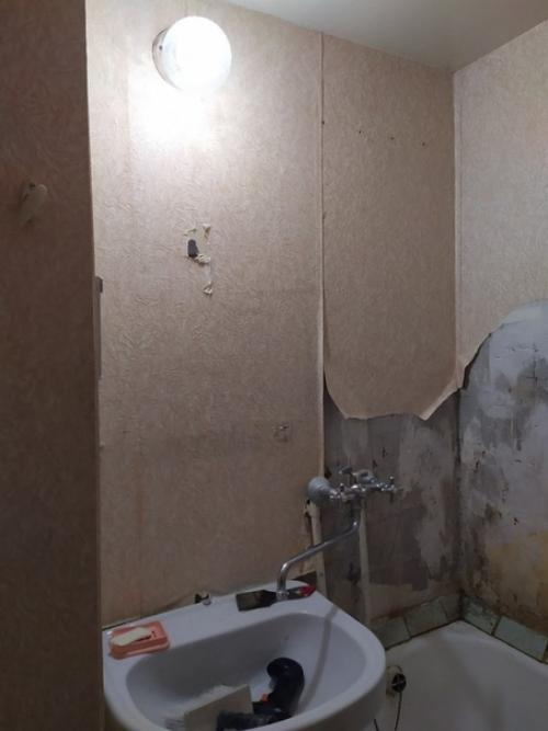 Сделал ремонт в ванной родителей, как вам?