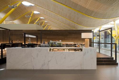 Ресторан Pepito Grillo в международном аэропорту Мадрида расположен. 03