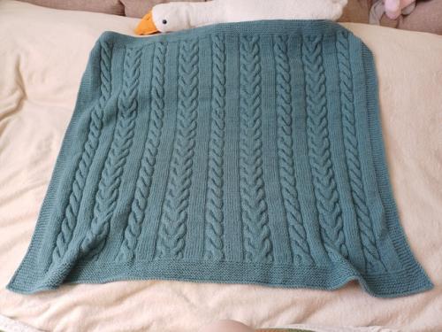 Почему он нравится даже летом так? 01