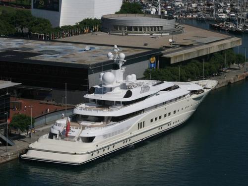 Мы представляем вашему вниманию список из 10 самых дорогих яхт мира. 01