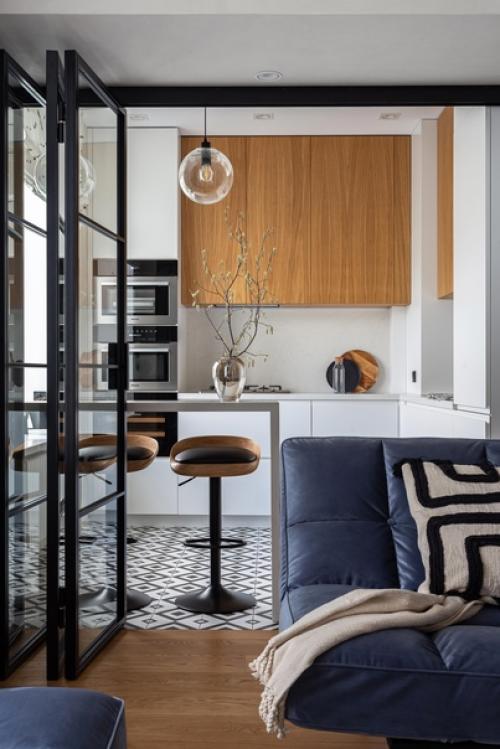 Куриный каприз.  Красотища и вкуснотища.   Ингредиенты:  Куриная грудка - 250 Грамм. Сыр твердый - 70 Грамм. 02