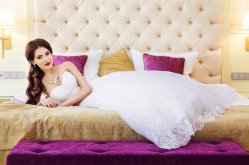 Проведите первую брачную ночь в романтичном номере Korston Club Hotel! 01