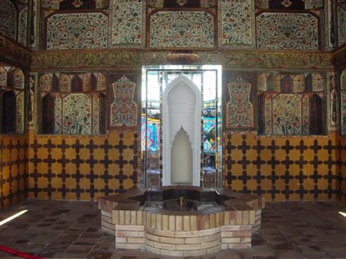 Итак, мы перешли к огромной теме - к изобразительному искусству множества стран. 03