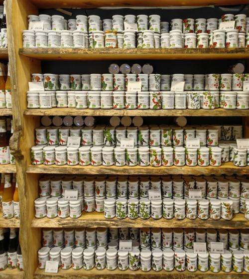 В центре Петрозаводска заскочили в суперский магазин Ягод Карелии. 07