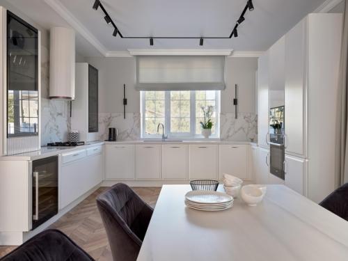 Владельцы этого дома - семья с новорожденным сыном. 04