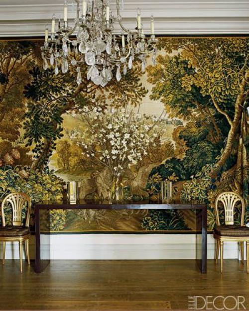 Когда речь заходит о гобеленах, первое, что мы представляем - красивое тканое полотно на стену. 05