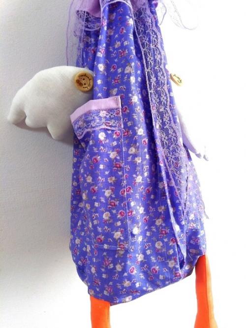 Припоминаете Виолетту?  Она грустит и ждет хозяйку. 02