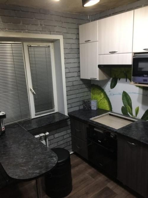 Муж сам весь ремонт на кухне своими руками сделал. 04