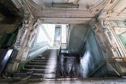 Красивые заброшенные особняки Петербурга. 02