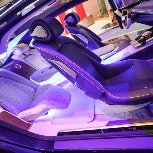 Познакомьтесь с концептом Golden Sunflower - яркой премьерой пекинского автосалона 2024, символизирующей образ будущих автомобилей Hongqi. 02