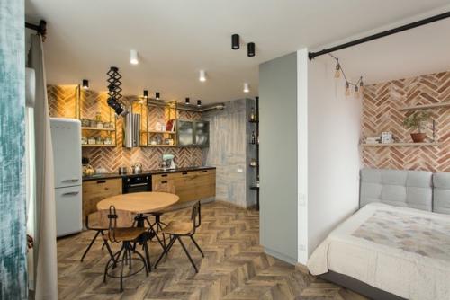 Кухня - гостиная и полноценное спальное место с легким зонированием. 01