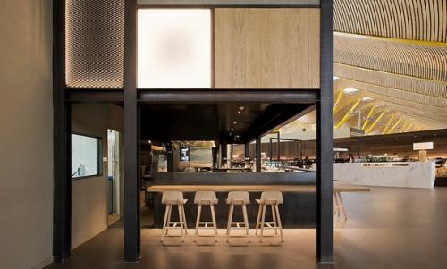 Ресторан Pepito Grillo в международном аэропорту Мадрида расположен. 02