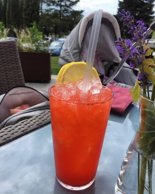 Хотелось бы оставить положительный отзыв о новом ресторане в Балаклаве на базе золотой балки. 06