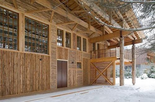 Среди многочисленных объектов тотана кузембаева для курорта Пирогово есть один, чье название неизменно вызывает легкое замешательство. 03