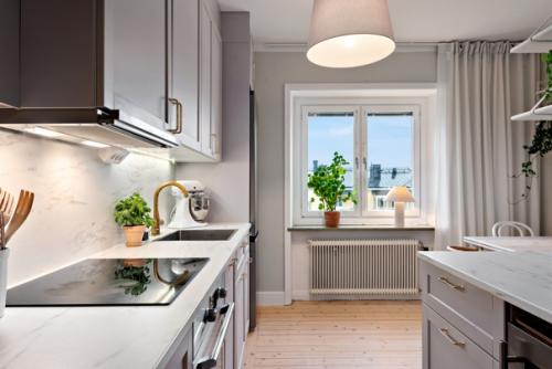 Добро пожаловать в красивую квартиру в скандинавском стиле, расположенную в центре шведского города норрчёпинг. 03