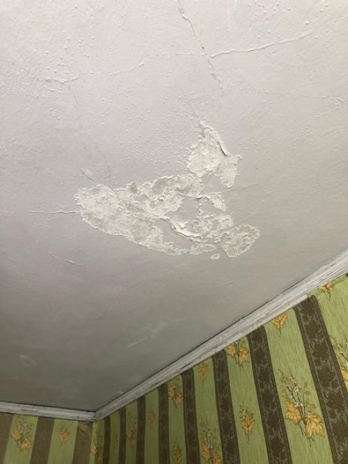 Интересные снимки с моего пристанища) первый снимок - это потолок спальни.