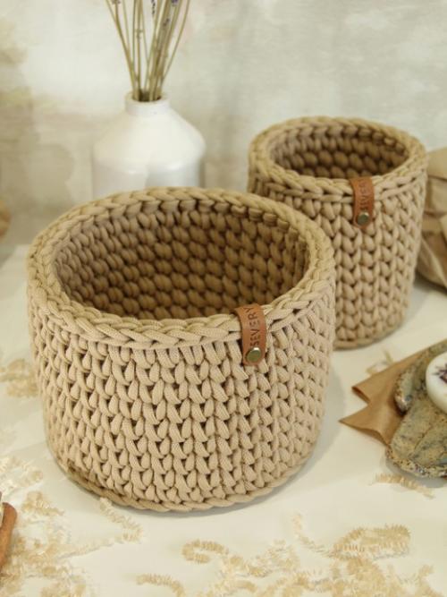 Наборы корзин, выполненные в едином стиле или в гармоничной цветовой гамме, создают ощущение порядка и завершенности. 05