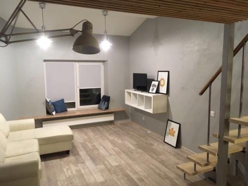 Двухуровневая квартира - студия. 08