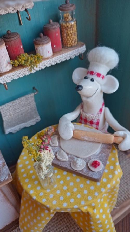 Миниатюрная кухонька из дерева и полимерной глины! 01