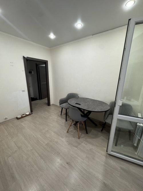 Продаётся уютная однокомнатная квартира с балконом в кирпичном доме, построенном в 2021 году. 01 Продаётся уютная однокомнатная квартира с балконом в кирпичном доме, построенном в 2021 году. 01