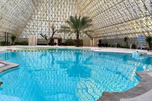 Дариуш гранд отель Dariush (Dariush Grand Hotel) - самый роскошный и помпезный отель острова киш. 03