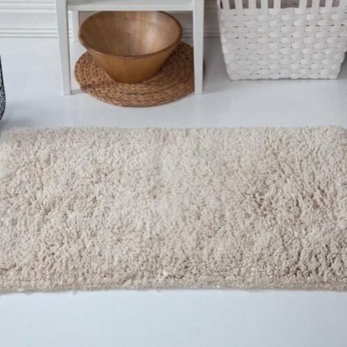 Так тепло и уютно, когда просто стелить его на пол. 04