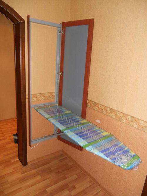 Где спрятать гладильную доску. 04