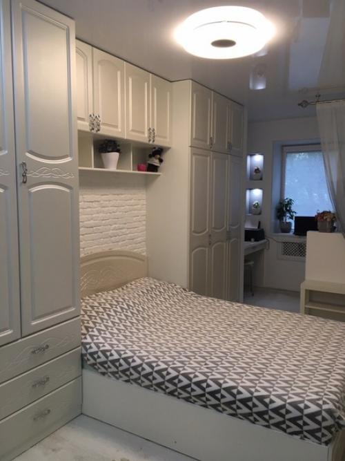 Сделали ремонт в комнате дочери - подростка. 01