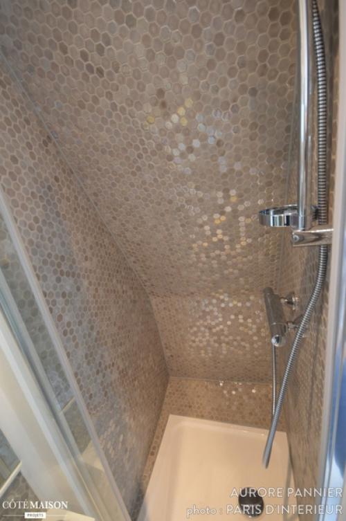 Кто там ещё на свою маленькую квартиру жалуется. 08