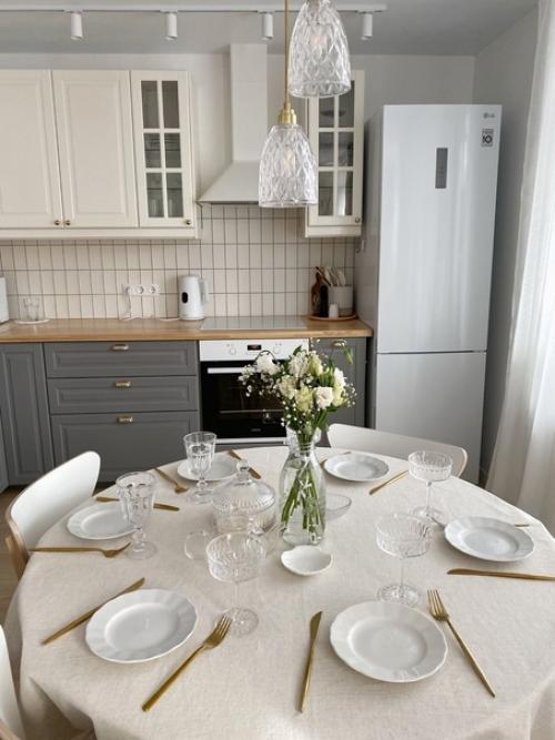 Уютная кухня - гостиная в скандинавском стиле, оформленная без помощи профессионального дизайнера. 05