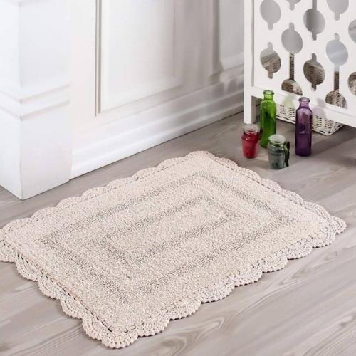 Так тепло и уютно, когда просто стелить его на пол. 05