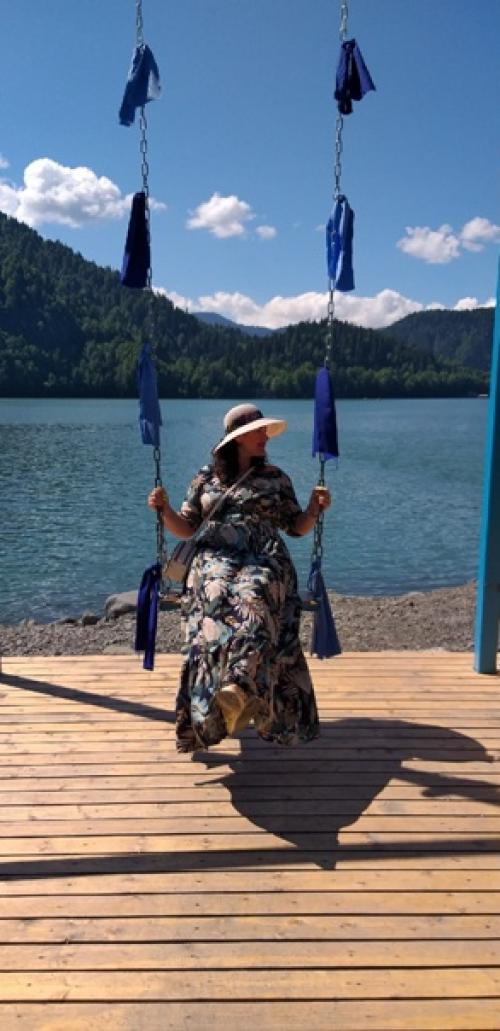 Сталинская дача на озере Рица. 04