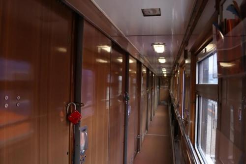 В Латвии теперь можно переночевать в пассажирских вагонах, пишет Delfi. 02