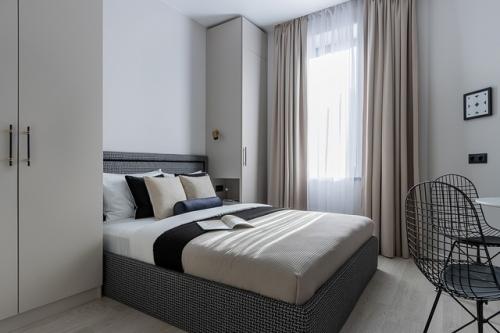 Интерьер маленькой гостевой студии всего 17 кв. 01