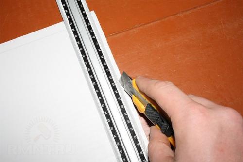 Как сделать потолок из пластиковых пвх панелей своими руками. 02