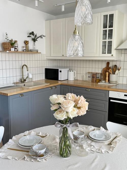 Уютная кухня - гостиная в скандинавском стиле, оформленная без помощи профессионального дизайнера. 04