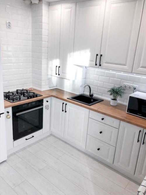 Скромные 23 квадрата.