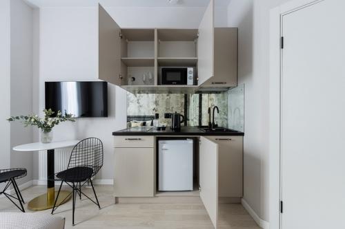 Интерьер маленькой гостевой студии всего 17 кв. 04