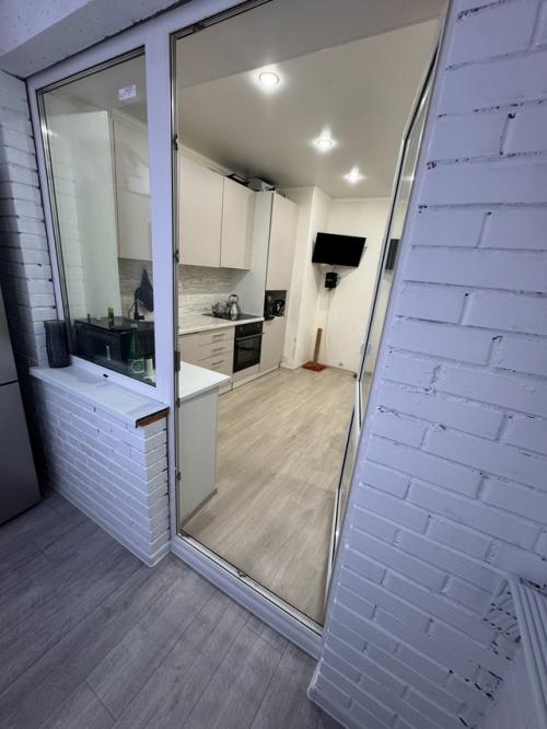 Продаётся уютная однокомнатная квартира с балконом в кирпичном доме, построенном в 2021 году. 03 Продаётся уютная однокомнатная квартира с балконом в кирпичном доме, построенном в 2021 году. 03